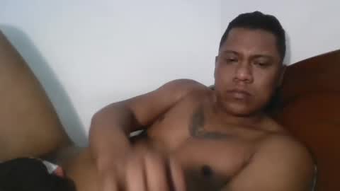 Snapshot of latinrayf chatting on February 7, 3:19 pm latinrayf online show from February 7, 3:19 pm