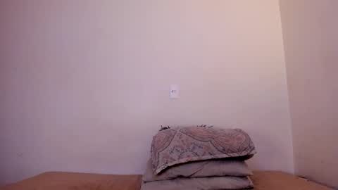 Snapshot of latinsecretfantasy chatting on February 4, 8:03 pm latinsecretfantasy online show from February 4, 8:03 pm