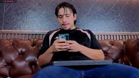 Snapshot of latinshort chatting on July 8, 1:15 pm Andrew online show from July 8, 1:15 pm