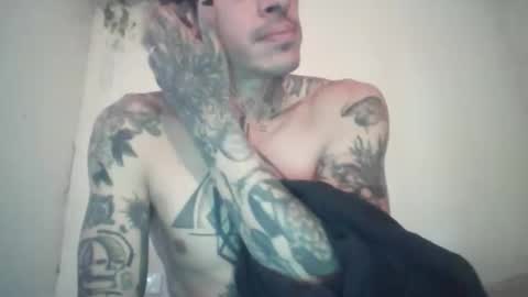 Snapshot of latintattooguy chatting on December 2, 2:56 pm latintattooguy online show from December 2, 2:56 pm