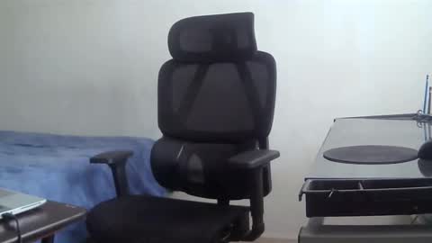 Snapshot of latinzorro chatting on March 25, 12:27 am blackzorro online show from March 25, 12:27 am