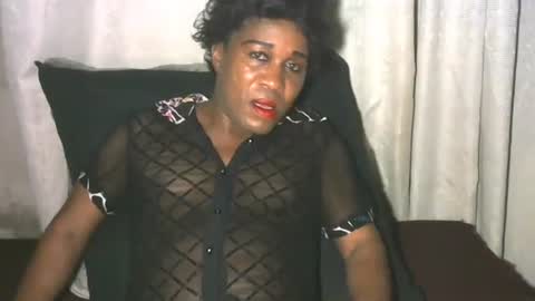 latoyyabed1 online show from November 12, 11:25 pm