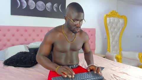 LEANDRO online show from January 3, 11:57 am