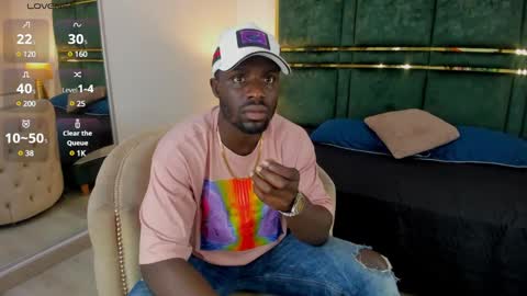 LEANDRO online show from February 4, 12:00 pm