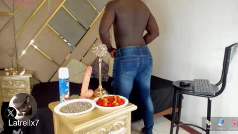 LEANDRO online show from November 5, 3:06 am