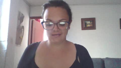 Laura online show from February 11, 1:38 pm