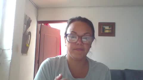 Laura online show from February 15, 6:59 pm