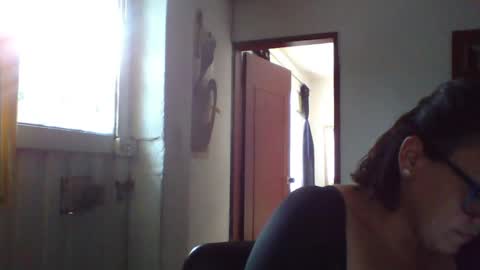 Laura online show from June 15, 8:44 pm