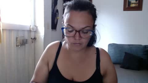 Laura online show from June 20, 3:59 pm
