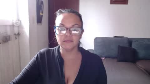 Laura online show from July 23, 2:26 pm