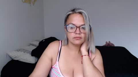 Laura online show from July 26, 2:13 pm