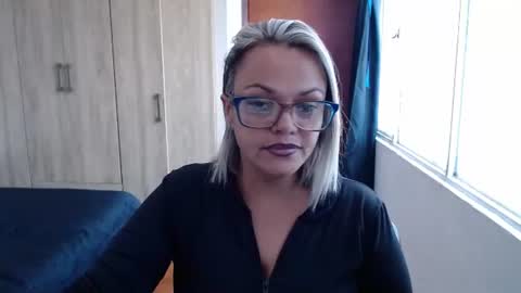 Laura online show from July 28, 7:39 pm