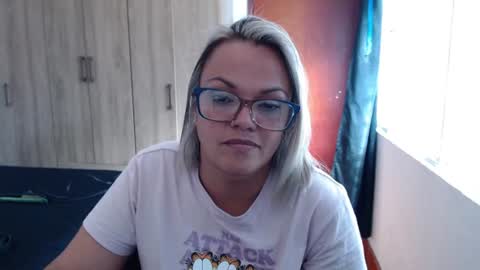 Laura online show from July 29, 2:48 pm