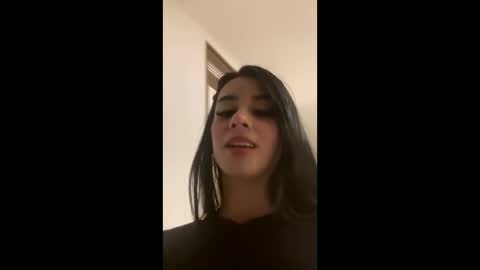 Laura Valmont online show from March 25, 3:12 am