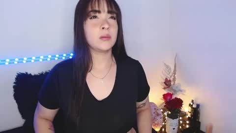lau_24 online show from May 13, 2:03 pm