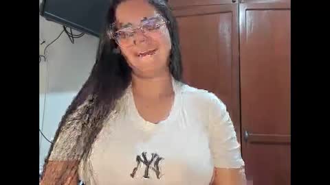 laudaniii online show from March 20, 1:32 am