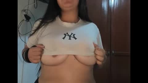 laudaniii online show from March 31, 2:46 am