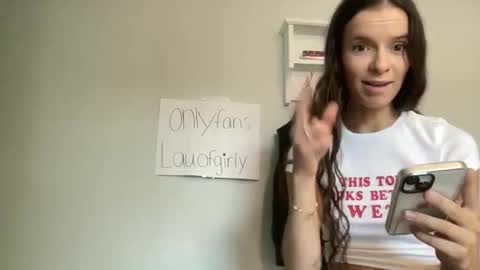 lauegauths3 online show from September 9, 4:50 pm