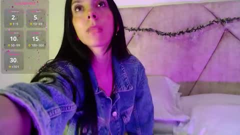 Laura online show from September 11, 2:11 am