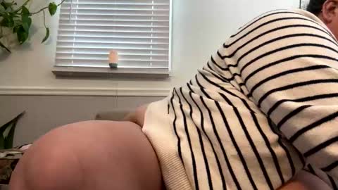 Snapshot of laulauma chatting on January 10, 7:32 pm LauLauMa online show from January 10, 7:32 pm