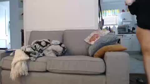 Snapshot of laulauma chatting on February 15, 6:44 pm LauLauMa online show from February 15, 6:44 pm
