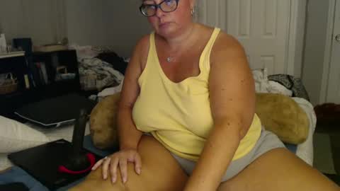 Snapshot of laulauma chatting on September 14, 2:00 am LauLauMa online show from September 14, 2:00 am