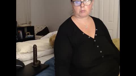 Snapshot of laulauma chatting on September 15, 3:50 am LauLauMa online show from September 15, 3:50 am
