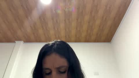 laura  online show from May 29, 4:21 am