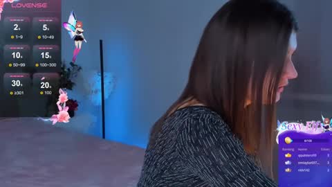 Laura online show from December 25, 9:45 am