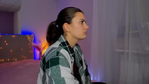 Laura online show from March 23, 5:44 am