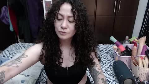 Snapshot of laura_anal_ chatting on September 26, 10:25 pm Wen online show from September 26, 10:25 pm