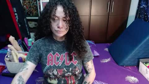 Snapshot of laura_anal_ chatting on October 14, 9:15 pm Wen online show from October 14, 9:15 pm