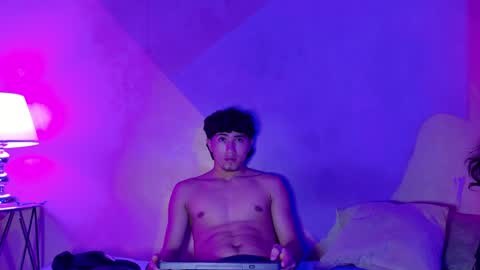 laura_and_kevin online show from September 15, 2:06 pm