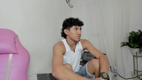 laura_and_kevin online show from January 17, 9:18 pm