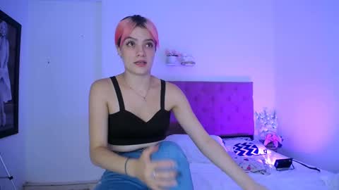 LAURA online show from December 19, 11:25 pm