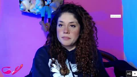 Snapshot of laura_fountain_ chatting on September 10, 12:21 am weedcam Curly Laura OF online show from September 10, 12:21 am