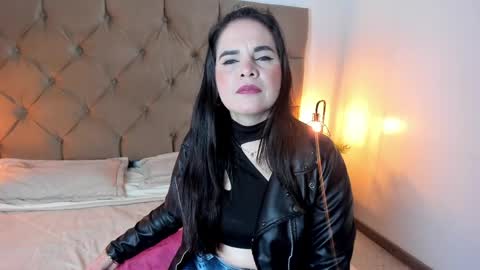 Snapshot of laura_hotties chatting on March 30, 1:01 pm laura hotties online show from March 30, 1:01 pm