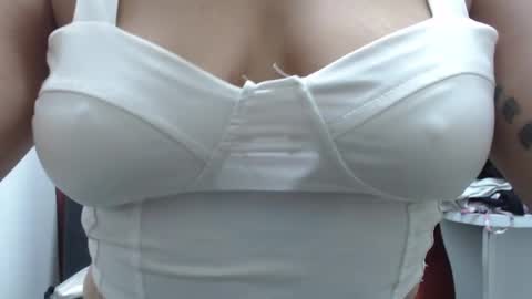 Snapshot of laura_hotyy chatting on September 12, 1:22 pm Laura online show from September 12, 1:22 pm