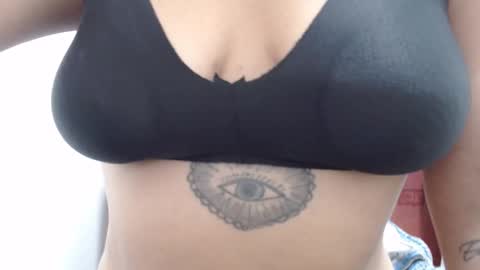 Snapshot of laura_hotyy chatting on September 17, 2:08 pm Laura online show from September 17, 2:08 pm