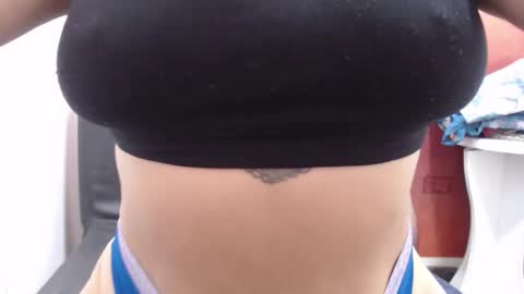 Snapshot of laura_hotyy chatting on October 23, 1:43 pm Laura online show from October 23, 1:43 pm