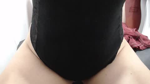 Snapshot of laura_hotyy chatting on November 2, 3:25 pm Laura online show from November 2, 3:25 pm