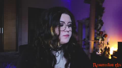 Snapshot of laura_karamazov chatting on June 3, 6:24 pm Miss Laura online show from June 3, 6:24 pm
