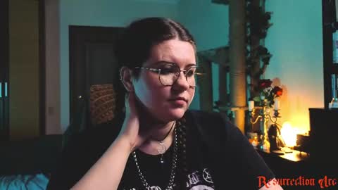 Snapshot of laura_karamazov chatting on June 10, 5:45 pm Miss Laura online show from June 10, 5:45 pm