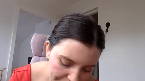 Snapshot of laura_lee chatting on January 16, 2:09 am Laura Lee. online show from January 16, 2:09 am