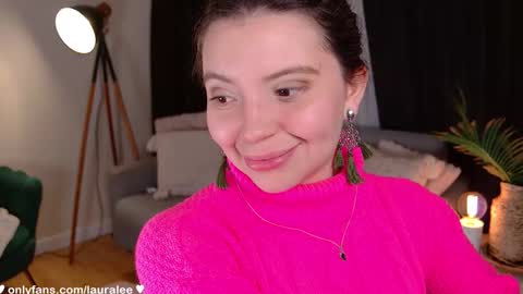 Snapshot of laura_lee chatting on September 18, 2:57 am Laura Lee. online show from September 18, 2:57 am