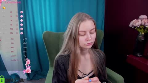 Laura online show from December 7, 9:50 am