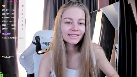 Laura online show from October 19, 1:56 pm