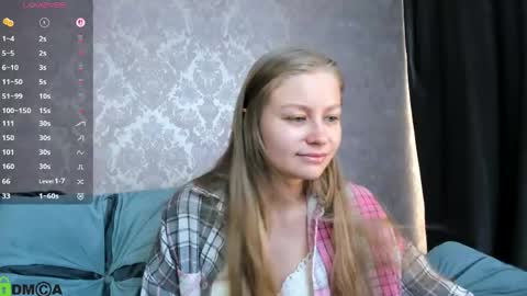 Snapshot of laura_pudd chatting on April 29, 1:48 pm Laura online show from April 29, 1:48 pm