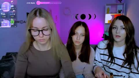 laura_queen_ online show from September 29, 7:08 pm