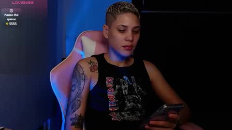 Laura Rose online show from December 10, 12:50 am